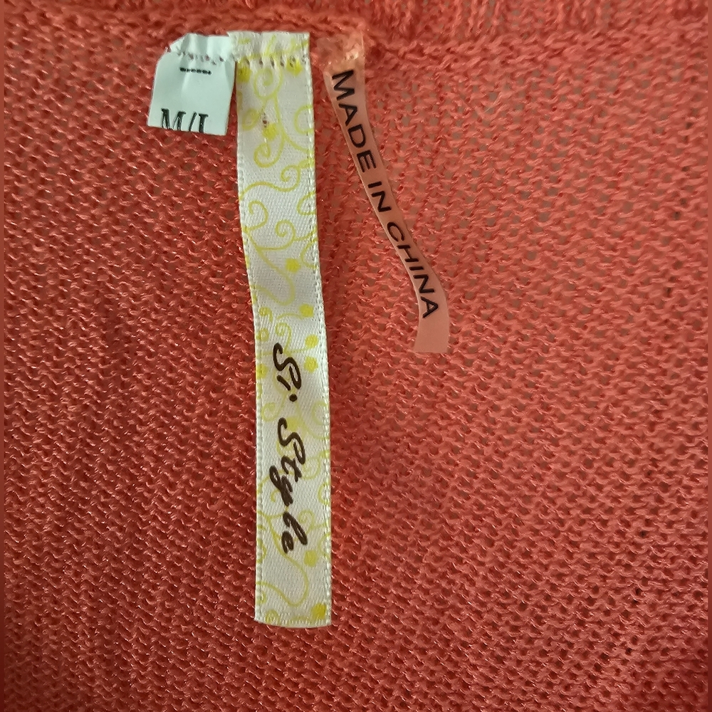 Distressed Sweater - Picture 3 of 4